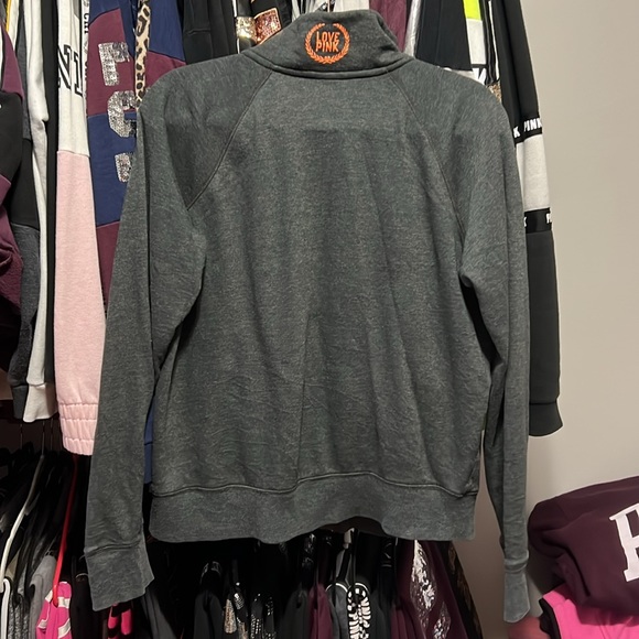 PINK - Picture 5 of 6